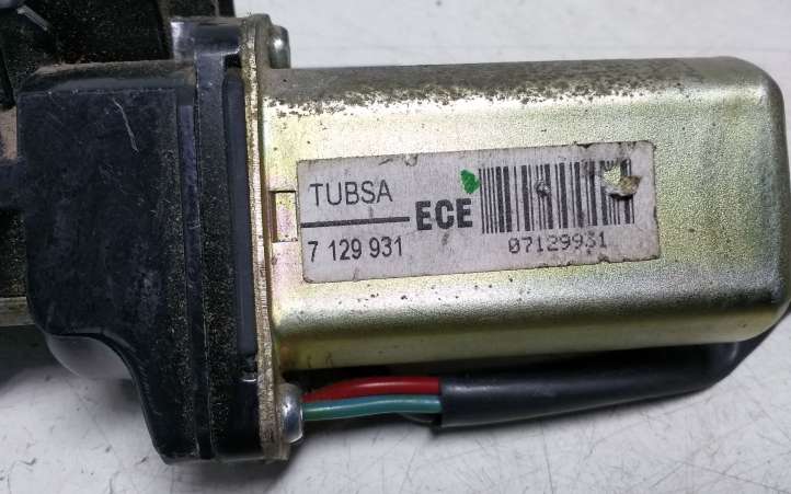BMW 5 E60 E61 (2004 - 2010)  7129931 Притягиватель задней крышки