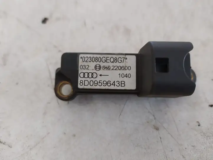 Audi A4 S4 B5 8D (1999 - 2001) 8D0959643B Датчик удара SRS — фото 1