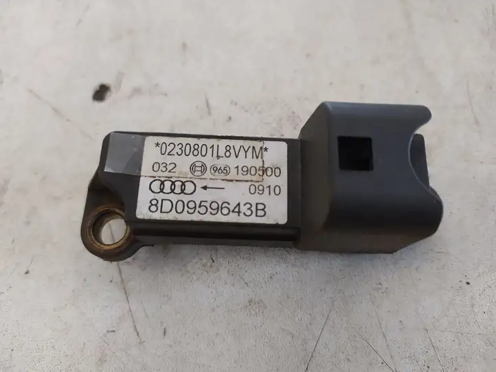 Audi A4 S4 B5 8D (1999 - 2001) 8D0959643B Датчик удара SRS — фото 1