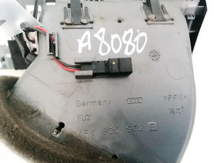 Audi A6 S6 C6 4F (2004 - 2008) 4F1820902B Центральный воздушный дефлектор — фото 2