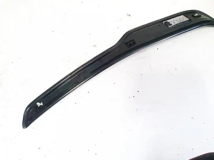 BMW 3 E90 E91 (2005 - 2012) 51477060286 Внутренняя отделка заднего порога — фото 2