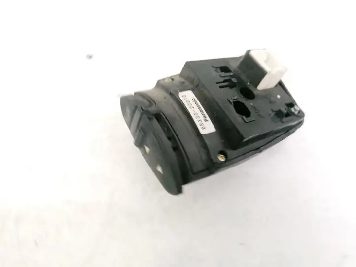 Toyota Avensis T220 (2000 - 2003) 8623020010 Кнопки на рулевом колесе — фото 2