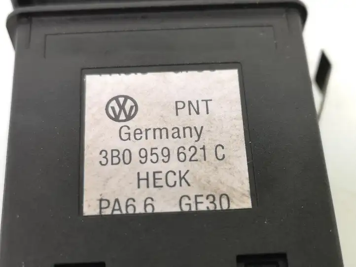 Volkswagen PASSAT B5.5 (2001 - 2005) 3B0959621C Кнопка обогрева стекла — фото 4
