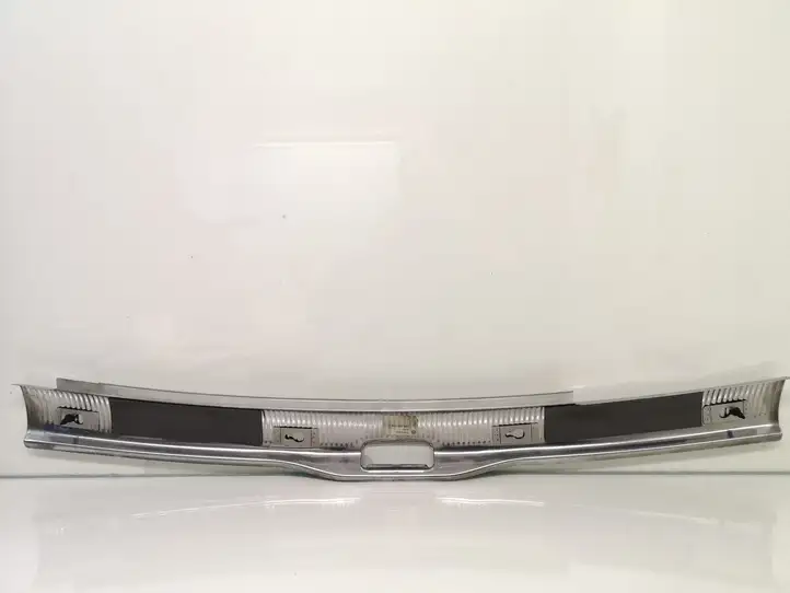 Volkswagen PASSAT B5.5 (2001 - 2005) 3B9863459J Отделка порога багажника — фото 4