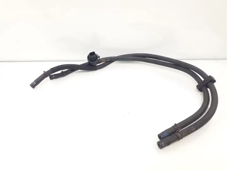 Volkswagen PASSAT B5.5 (2001 - 2005) 038906081B Трубка топливной системы — фото 2