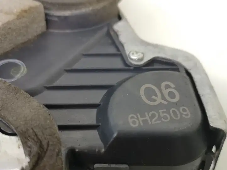 Lexus IS 220D-250-350 (2005 - 2010) 6H2509 Замок передней двери — фото 5
