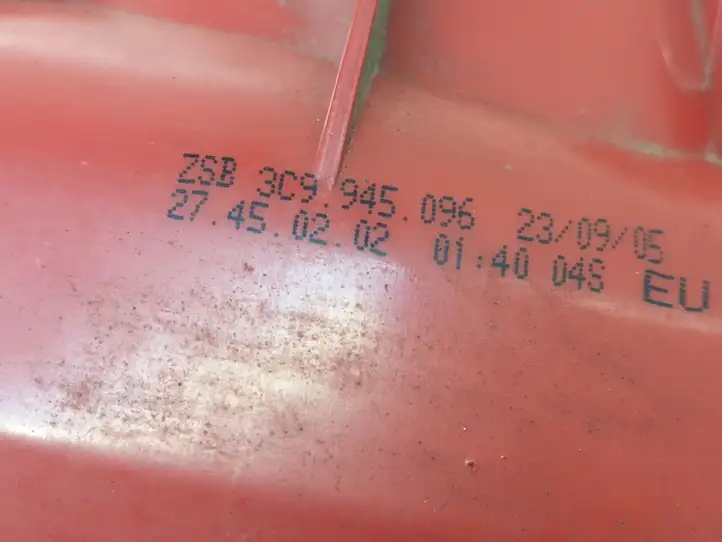 (2005 - 2010) 3C0945096 Задний фонарь в кузове — фото 8
