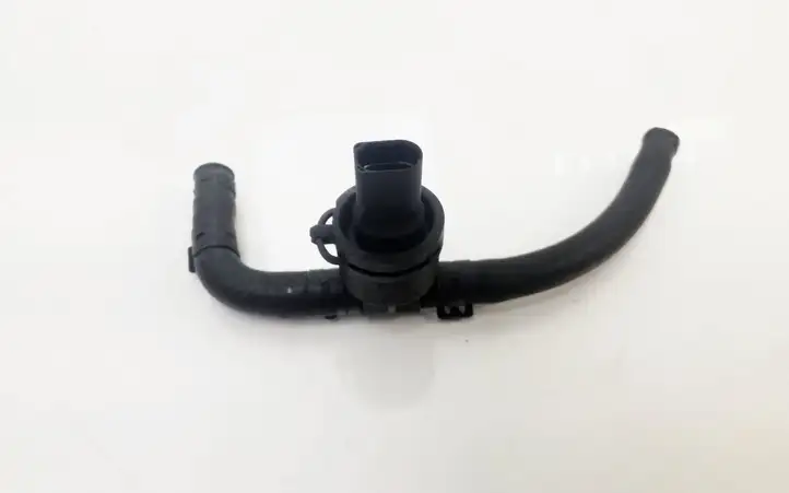 Skoda Roomster (5J) (2006 - 2010) 038906081B Трубка топливной системы — фото 1