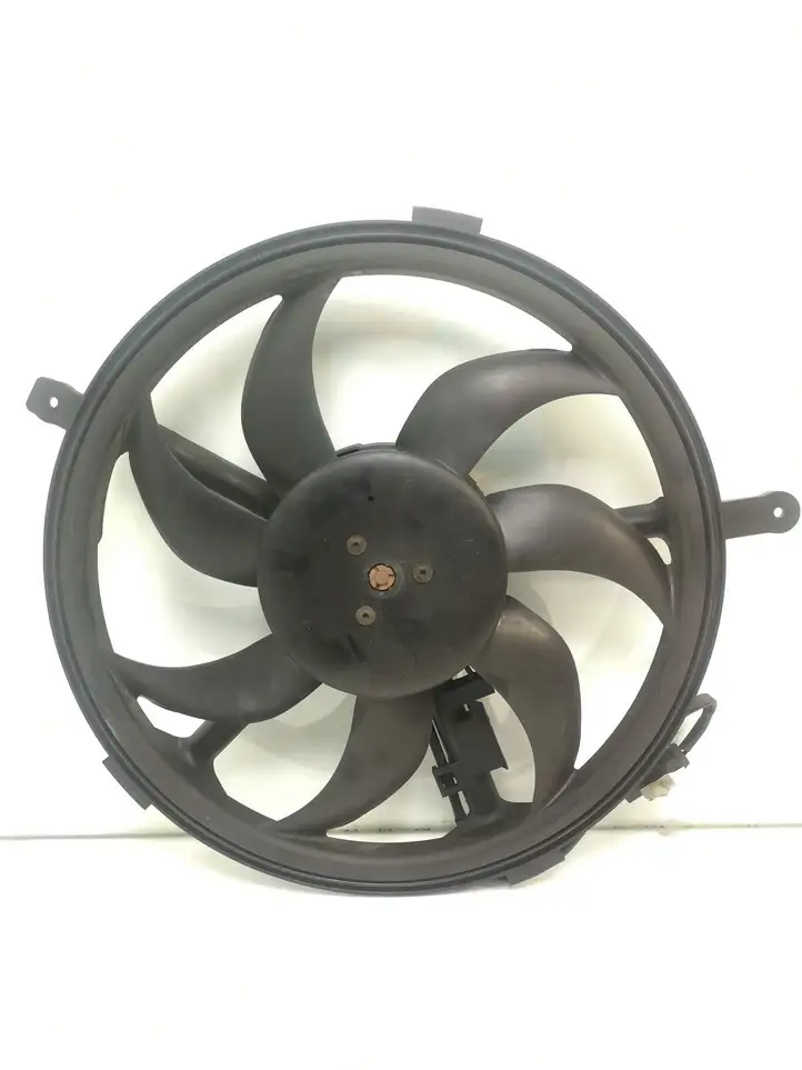 Mini One - Cooper Clubman R55 (2007 - 2014) 0130303 Электровентилятор радиатора — фото 1