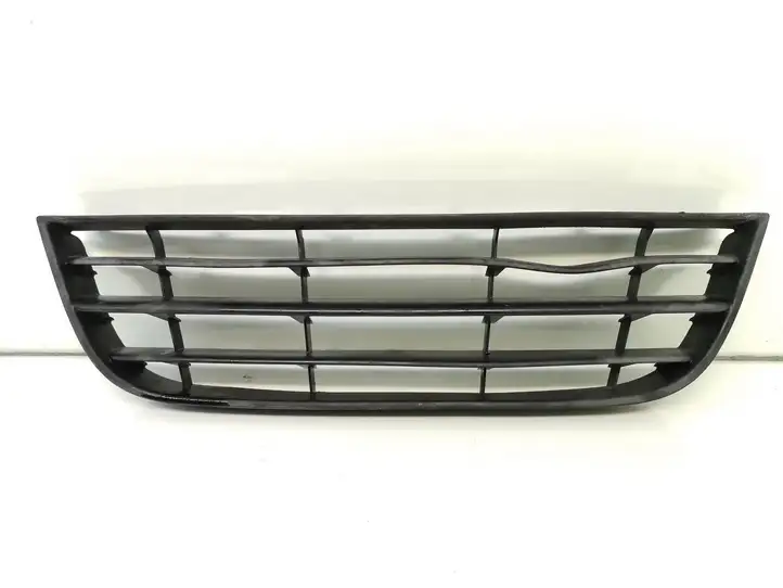 Volkswagen Polo (2005 - 2009) 6Q0853677B Нижняя решетка переднего бампера — фото 1