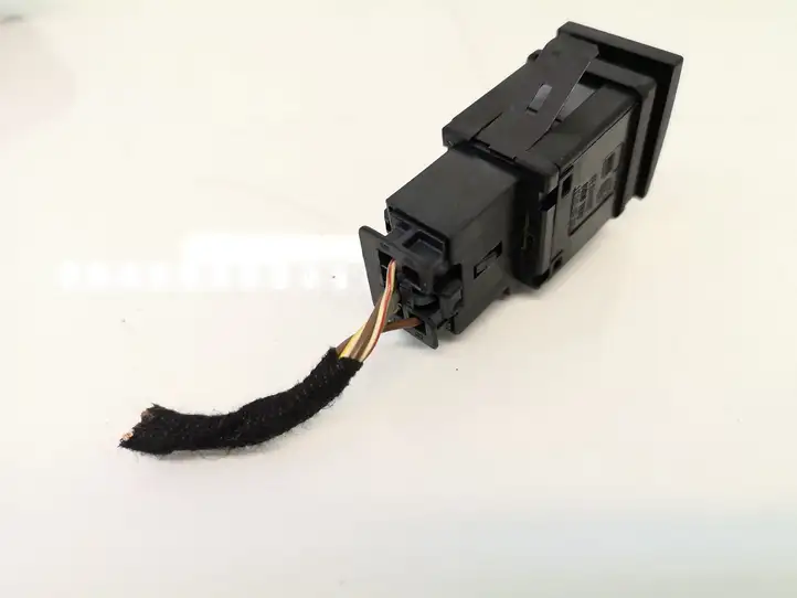 Volkswagen Polo (2005 - 2009) 6Q0959621 Кнопка обогрева стекла — фото 2