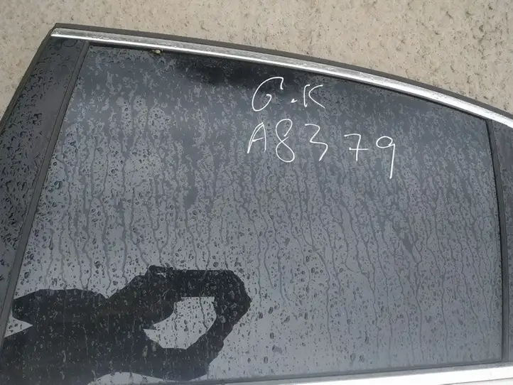 BMW 5 E60 E61 (2004 - 2010) Стекло задней двери — фото 2