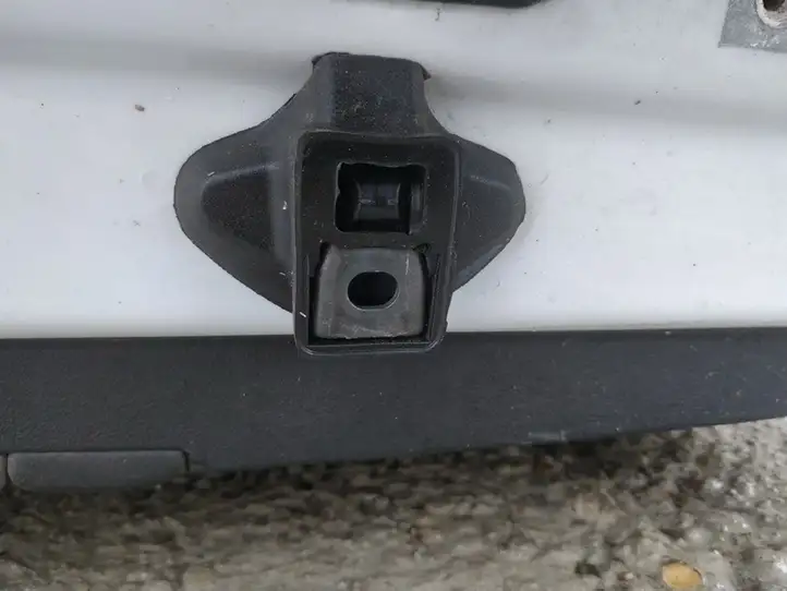 Seat Leon (5F) (2012 - 2019) Ограничитель задней двери — фото 1