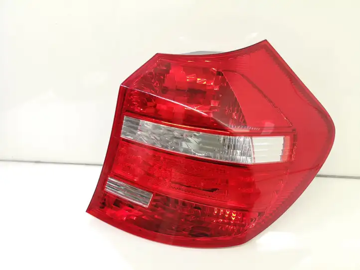 BMW 1 E81 E87 (2004 - 2011) 7164956 Задний фонарь в кузове — фото 1