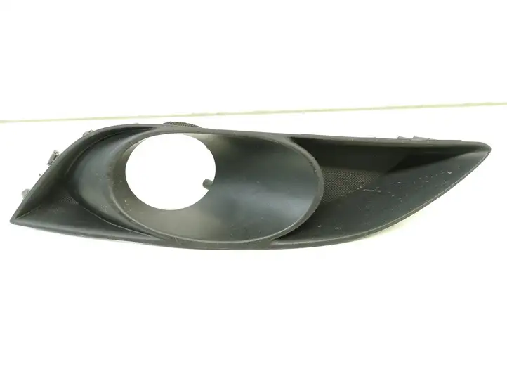 Toyota Auris 150 (2006 - 2012) 8148212050 Решетка противотуманной фары — фото 1