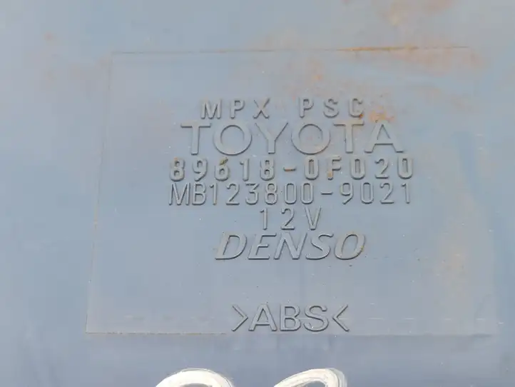 Toyota Corolla Verso E121 (2004 - 2007) 896180F020 Блок управления зажиганием — фото 2