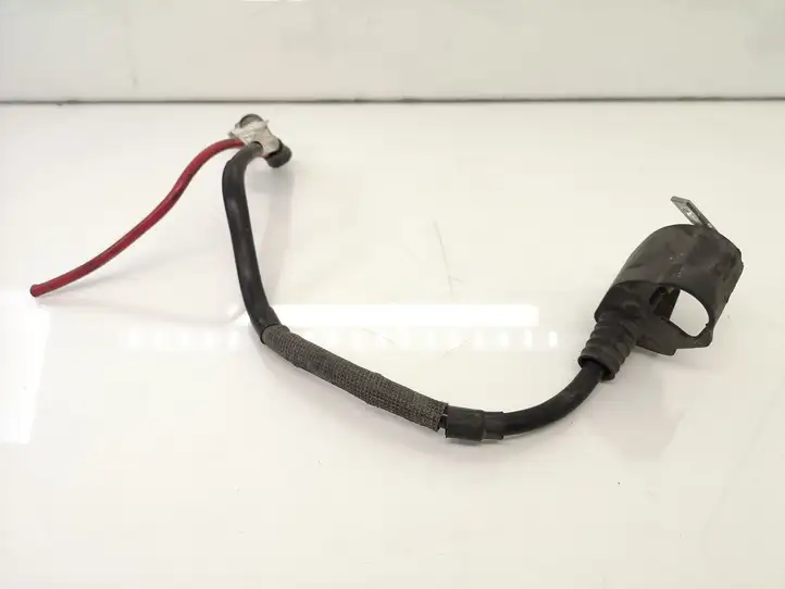 Volkswagen Golf V (2003 - 2009) 1K0971228L Плюсовой провод аккумулятора — фото 1