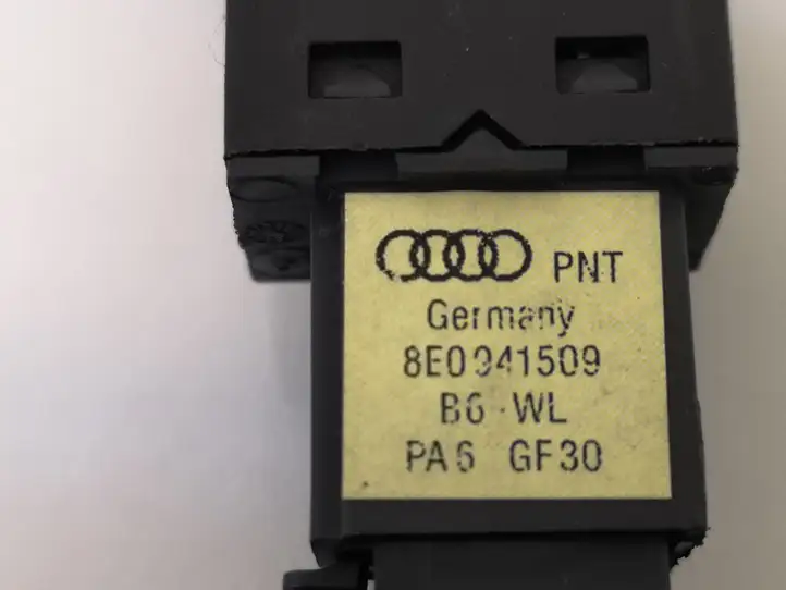 Audi A4 S4 B6 8E 8H (2000 - 2006) 8E0941509 Включатель аварийных фонарей — фото 4