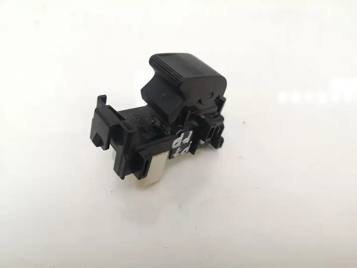 Toyota Auris 150 (2006 - 2012) 1928298 Блок кнопок стеклоподъемников — фото 1