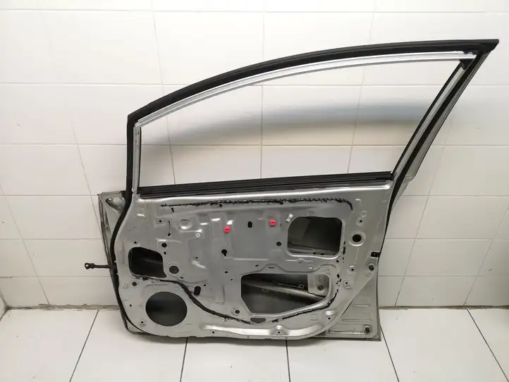 Toyota Auris 150 (2006 - 2012) Дверь — фото 7