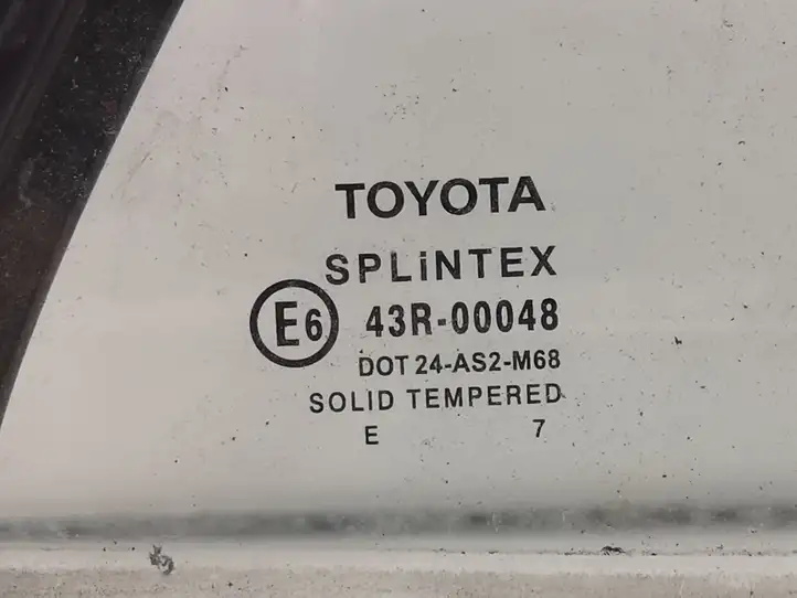 Toyota Avensis T250 (2006 - 2009) Форточка двери — фото 2