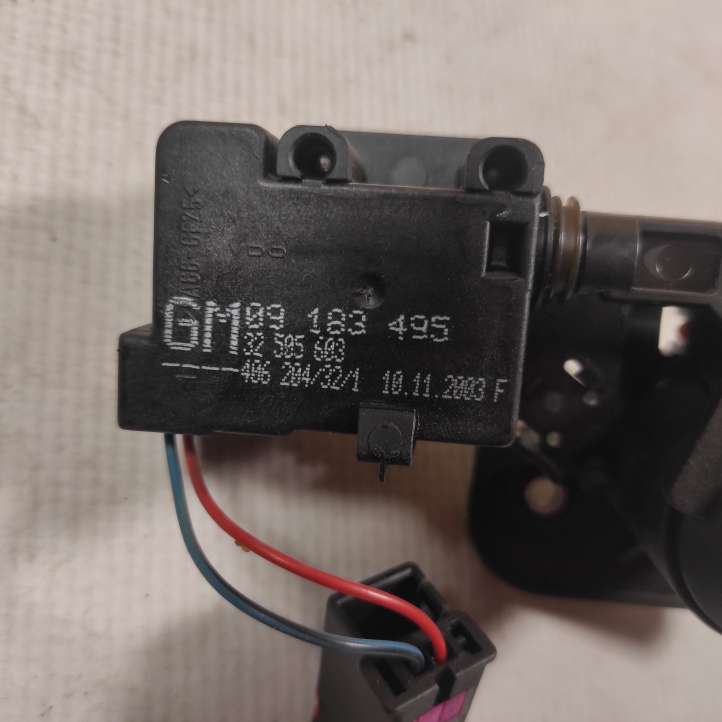 Opel Meriva (2002 - 2006)  09183495 Замок задней крышки (наружный)