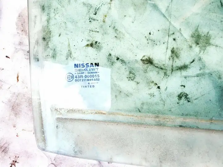 Nissan Almera (2000 - 2006) Стекло задней двери — фото 2