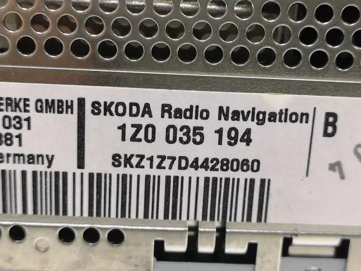 Skoda Octavia Mk2 (1Z) (2004 - 2013) 1Z0035194 Магнитола / мультимедийная система — фото 6