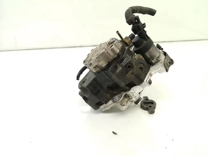 Toyota Auris 150 (2006 - 2012) 2210033040 Топливный насос — фото 7