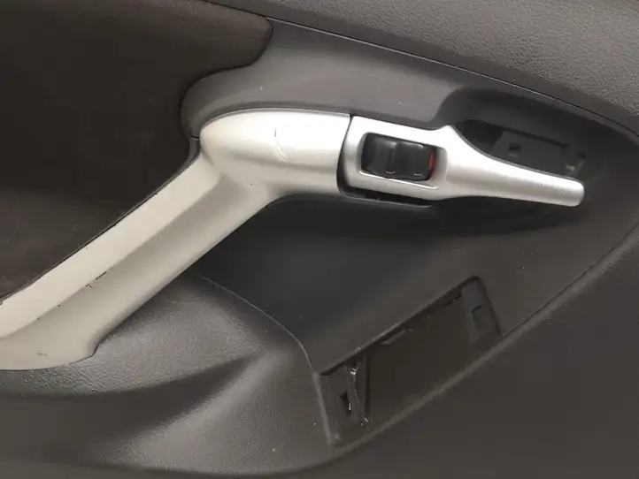 Toyota Verso (2012 - 2015) 67618X1F02 Обшивка задней двери — фото 4