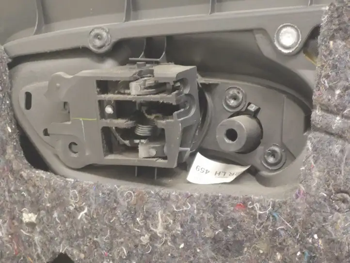 Toyota Verso (2012 - 2015) 67618X1F02 Обшивка задней двери — фото 8