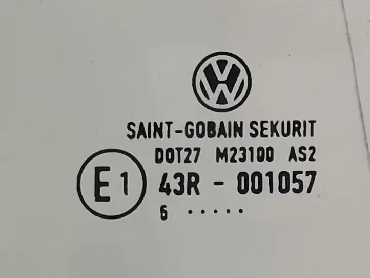 Volkswagen Golf V (2003 - 2009) Форточка двери — фото 2