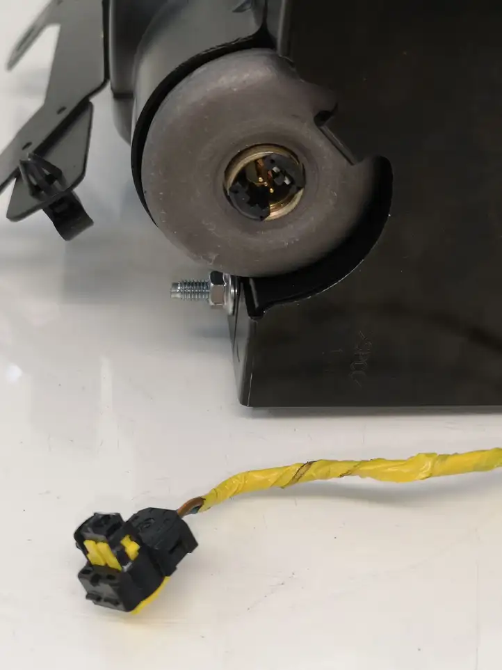Hyundai H-1, Starex, Satellite (2007 - 2013) 845604H000 Включатель надувной подушки для пассажира — фото 6