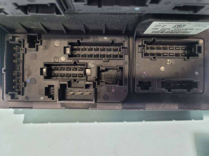 Mercedes-Benz E W211 (2002 - 2009)  2115454201 Блок управления SAM