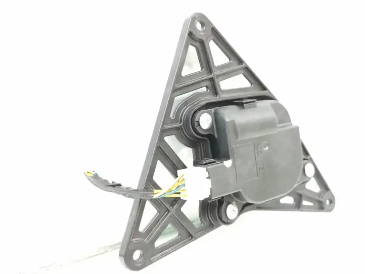 Hyundai H-1, Starex, Satellite (2007 - 2013) Двигатель задвижки потока воздуха — фото 2