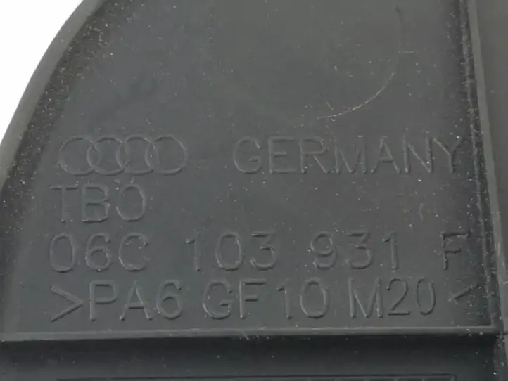 Audi A4 S4 B6 8E 8H (2000 - 2006) 06C103931F Крышка двигателя декоративная — фото 3