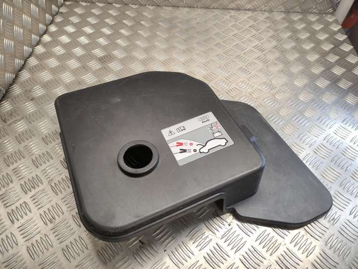 Audi A4 (2007 - 2011)  8T0012116 Отделка отсека запасного колеса