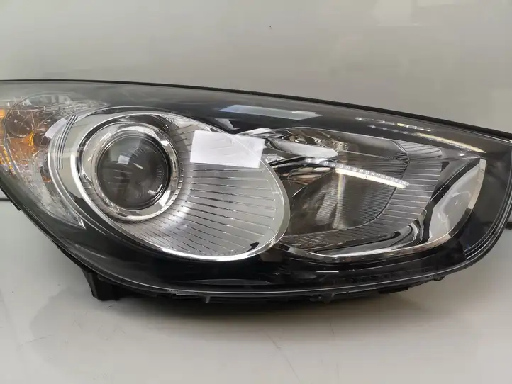 Hyundai ix35 (2009 - 2013) 921022Y Передняя фара — фото 2