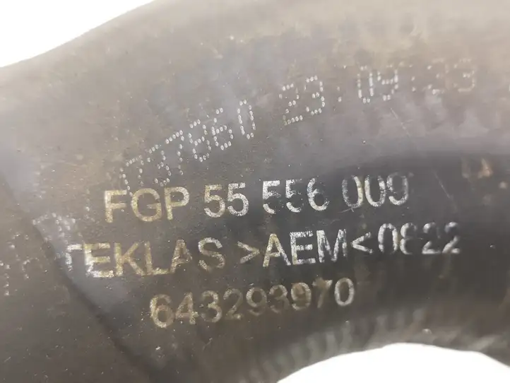 Opel Astra H (2004 - 2009) 55556009 Трубки интеркулера / Шланги интеркулера — фото 2