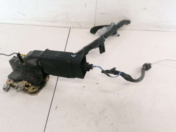 Mitsubishi Carisma (1999 - 2004)  mr288396 Передняя звукоизоляция