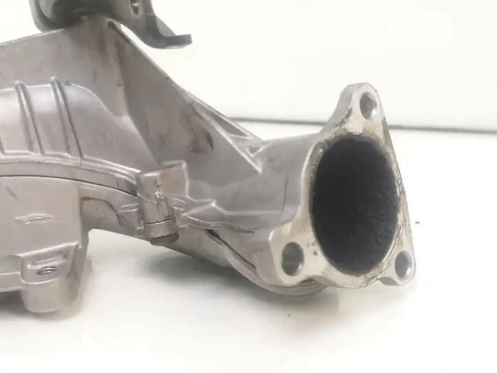 Opel Astra H (2004 - 2009) 8973858233 Другая деталь (детали) коллектора выброса — фото 3