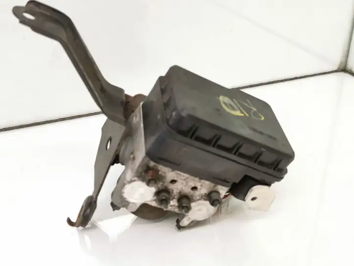 Toyota RAV 4 (XA20) (2000 - 2005) 4451042080 ABS блок — фото 1