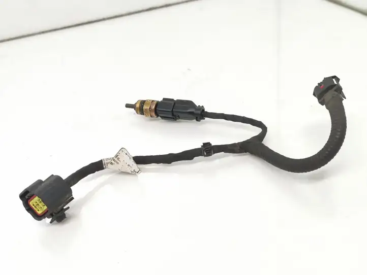 Hyundai H-1, Starex, Satellite (2007 - 2013) 331804A500 Датчик температуры топлива — фото 1