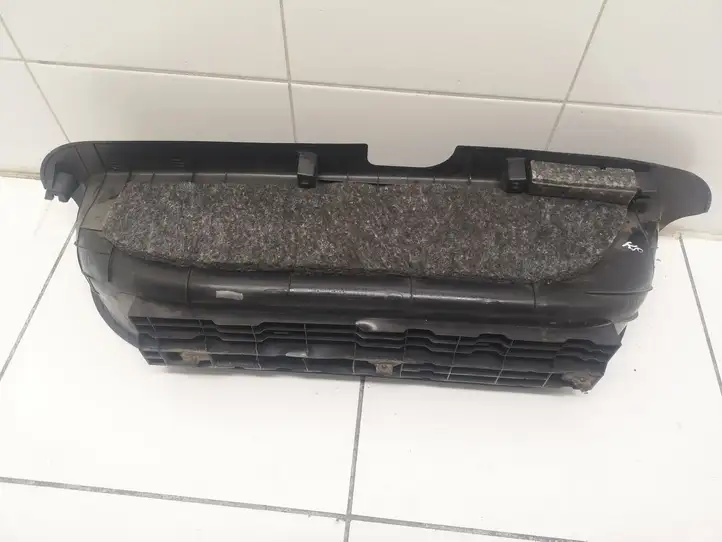Hyundai H-1, Starex, Satellite (2007 - 2013) 858714H000 Внутренняя отделка переднего порога — фото 3