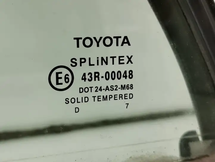 Toyota Avensis T250 (2006 - 2009) Форточка двери — фото 2