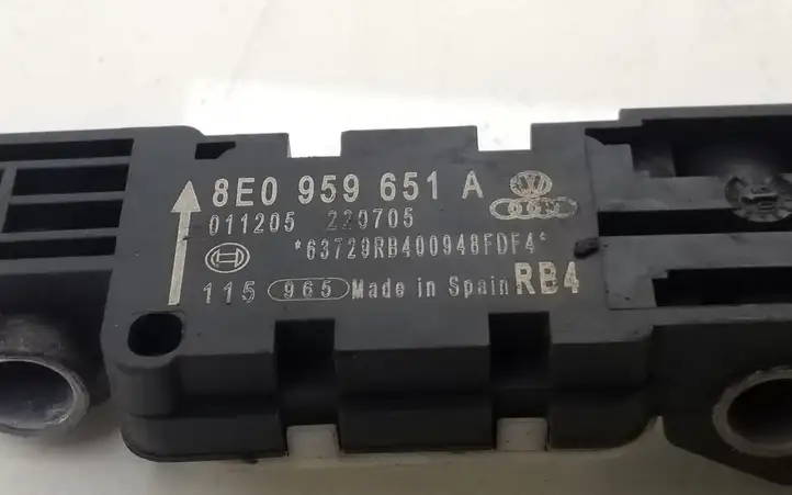 Audi A3/S3 8P (2004 - 2008) 8E0959651A Датчик удара SRS — фото 3