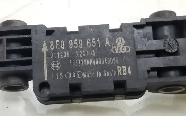 Audi A3/S3 8P (2004 - 2008) 8E0959651A Датчик удара SRS — фото 2