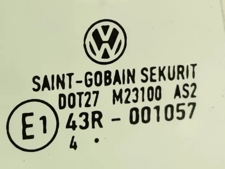 Volkswagen Golf V (2003 - 2009) Форточка двери — фото 2