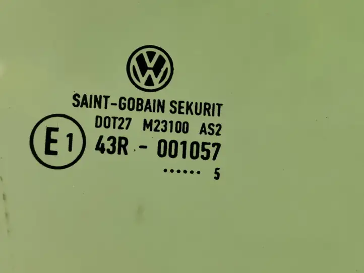 Volkswagen Golf V (2003 - 2009) Стекло задней двери — фото 2