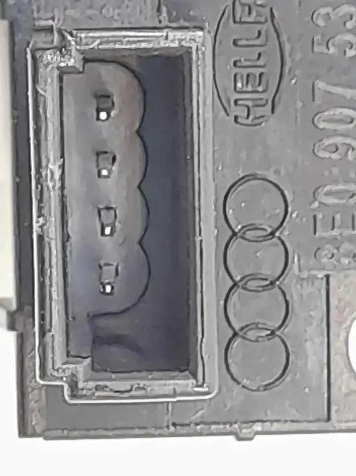 Audi A4 S4 B7 8E 8H (2004 - 2009) 8E0907539 Датчик света — фото 4